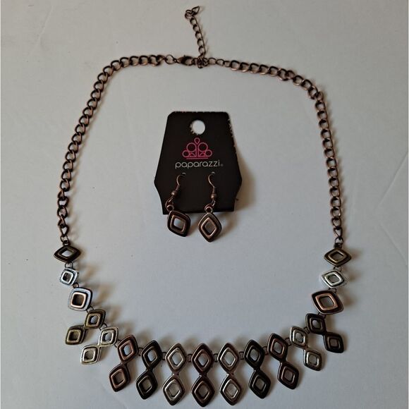 Paparazzi Fashion Geocentric Multi Necklace with Earrings Brushed Antique - Picture 3 of 5